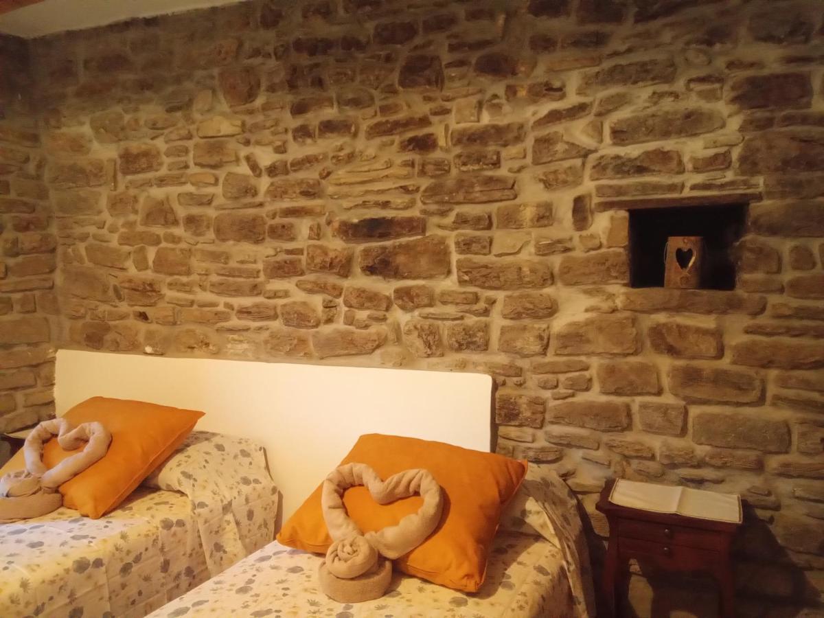 Agriturismo Il Regno Del Marrone Castel del Rio Exteriör bild